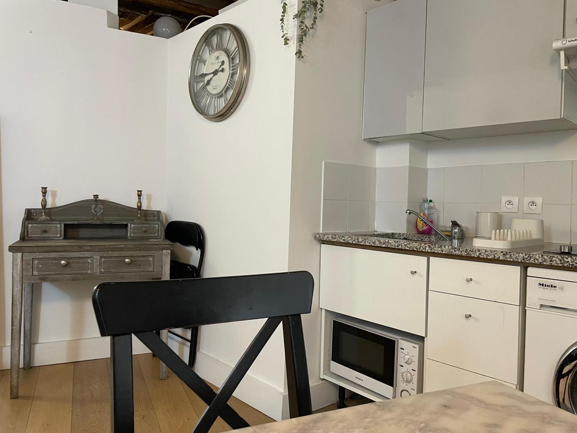Opera Royal House Apartment *
